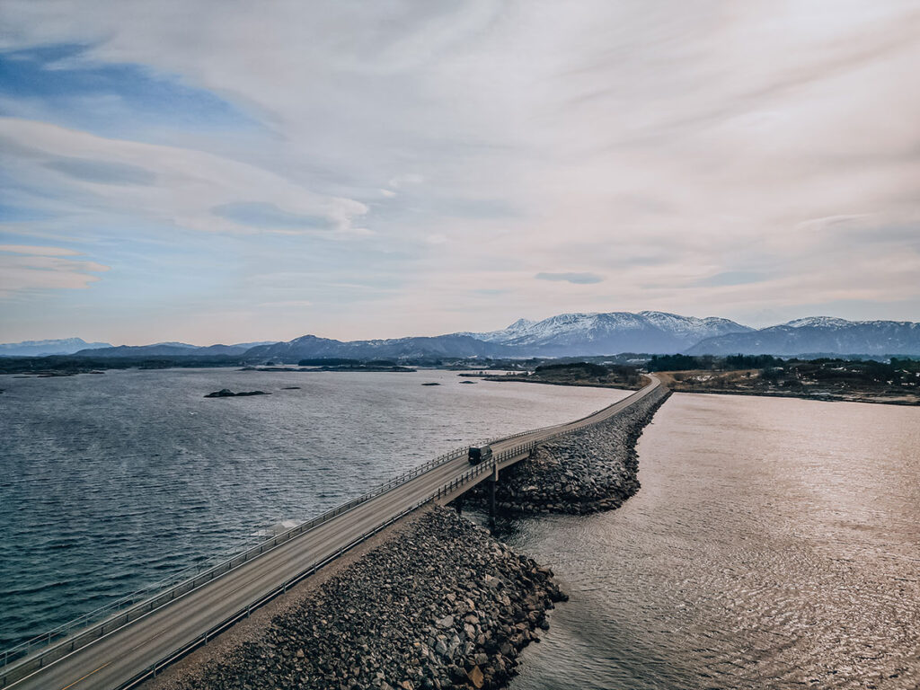 Mit dem Campervan über die Atlantikküstenstraße in Norwegen