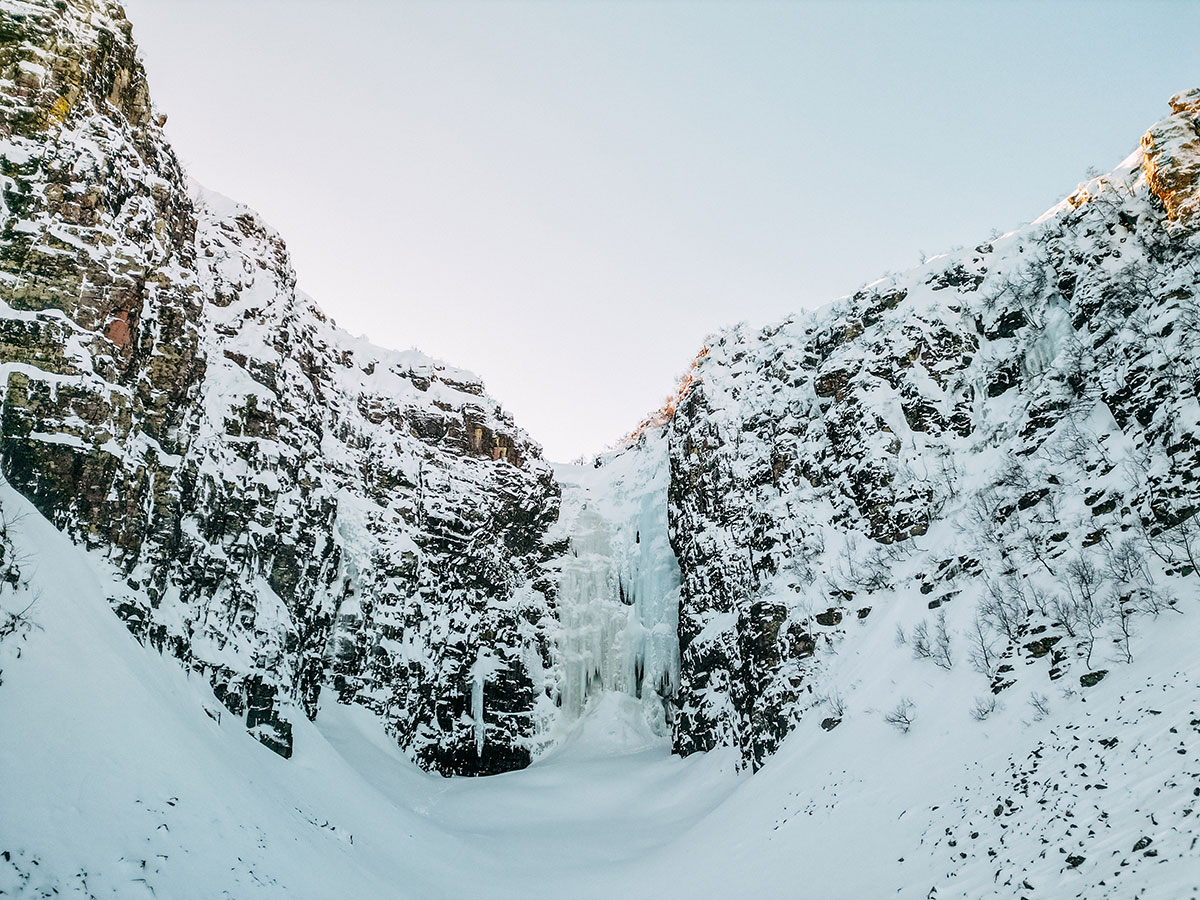 Njupeskär Wasserfall in Schweden im Winter
